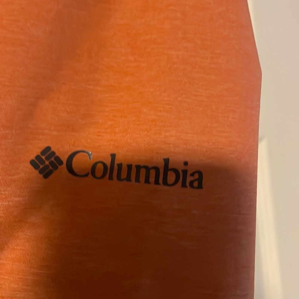 Women’s Columbia rain jacket